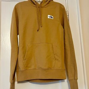 The North Face Heritage Patch Hoodie 
Mens